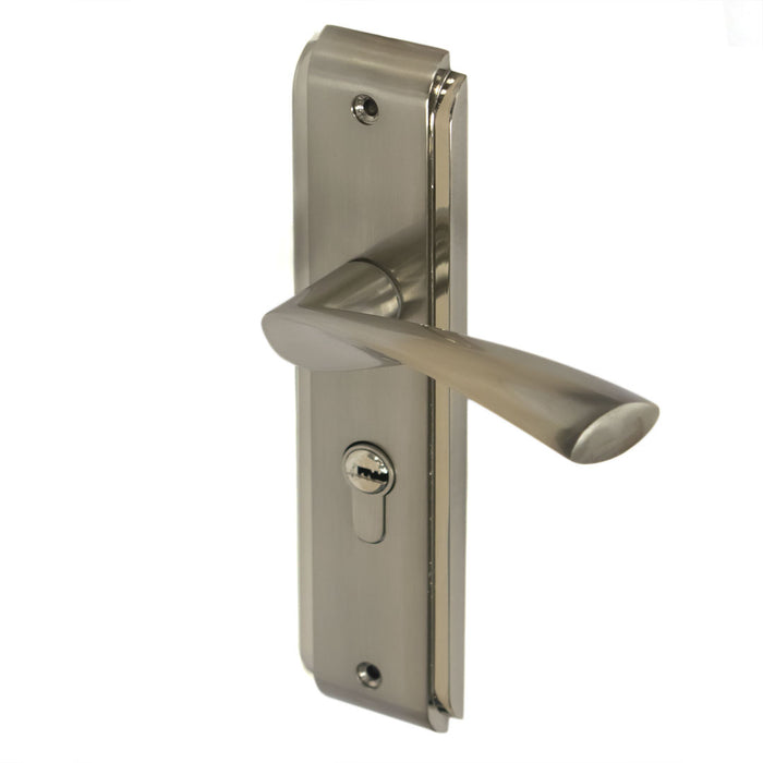 CERRADURA CON MANIJA SET CHROME